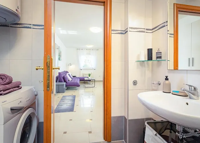 Seaside Lara * Banjole