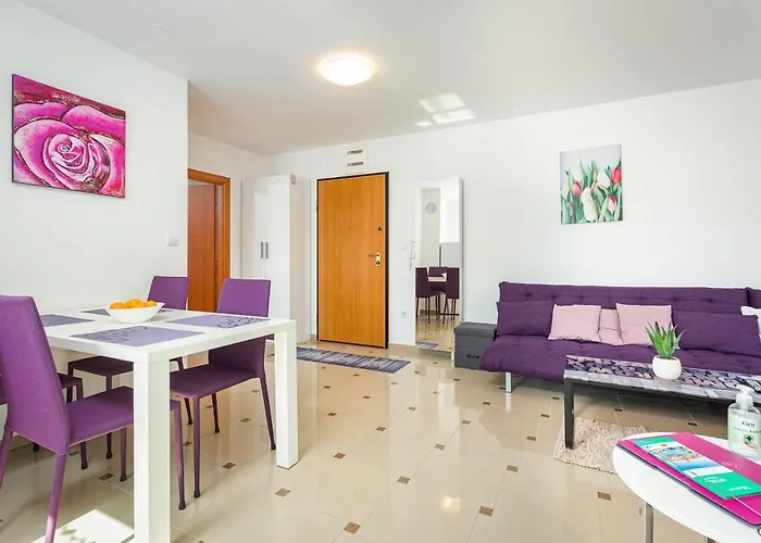 Seaside Lara Lejlighed *