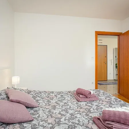 Seaside Lara * Banjole